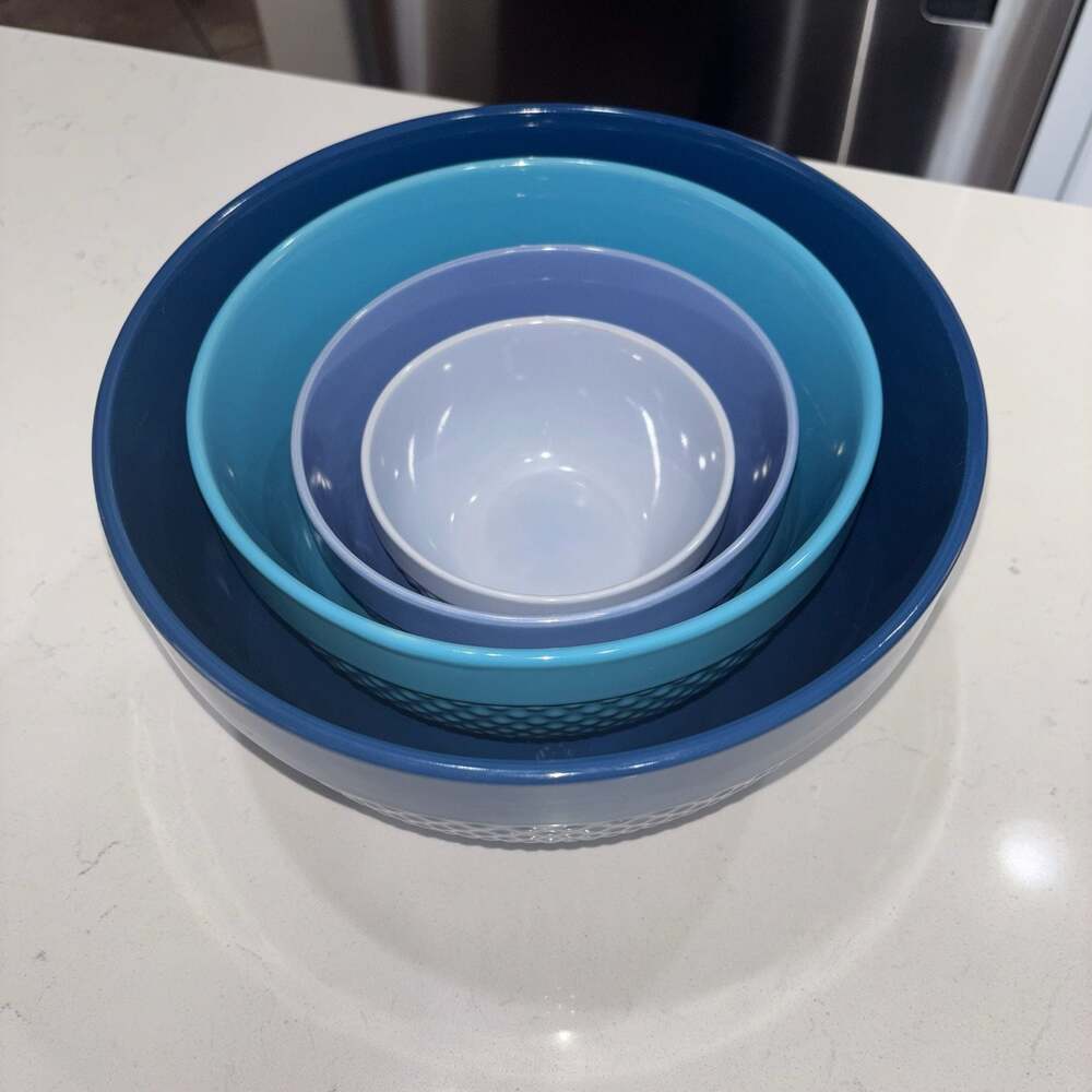 Tabletops Gallery Hobnail 4-Piece Blue Pallet Stoneware Nesting Mixing Bowls